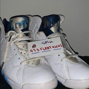 Air Jordan IIV retro